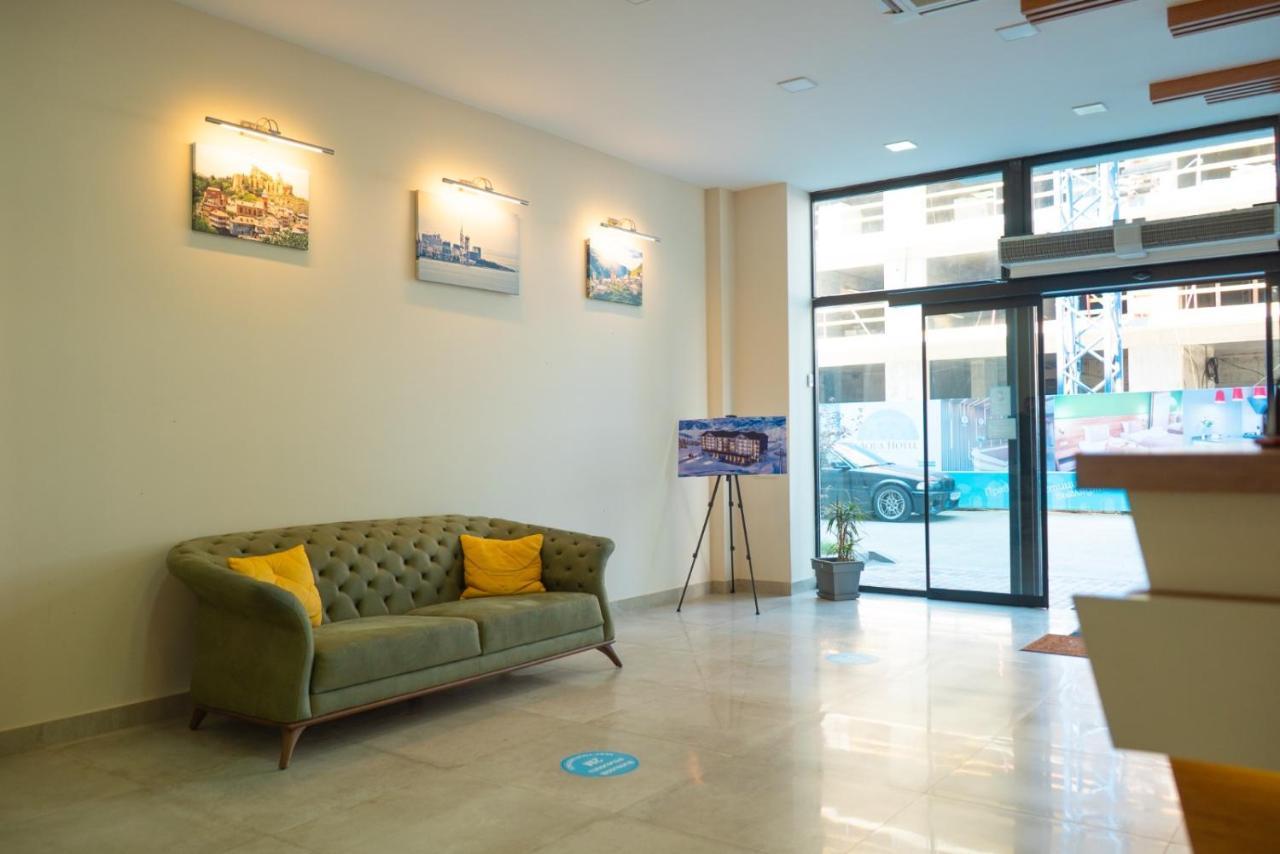 Zeyton Hotel Батуми Екстериор снимка