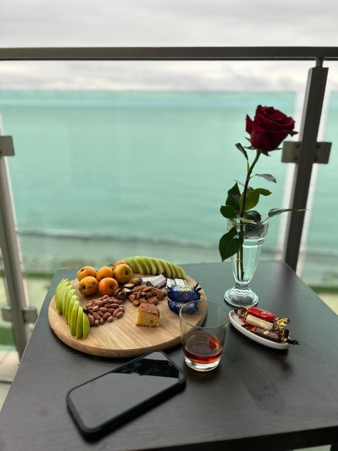 Zeyton Hotel Батуми Екстериор снимка